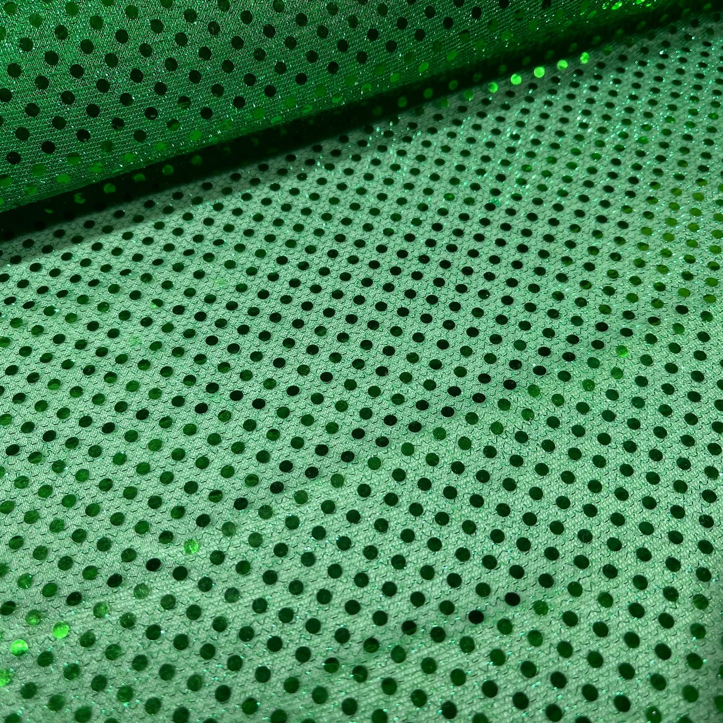 Emerald Green 1mm Sequin Nylon Jersey Fabric – 44″ Wide Dress Craft Costume Decor Material By The Meter