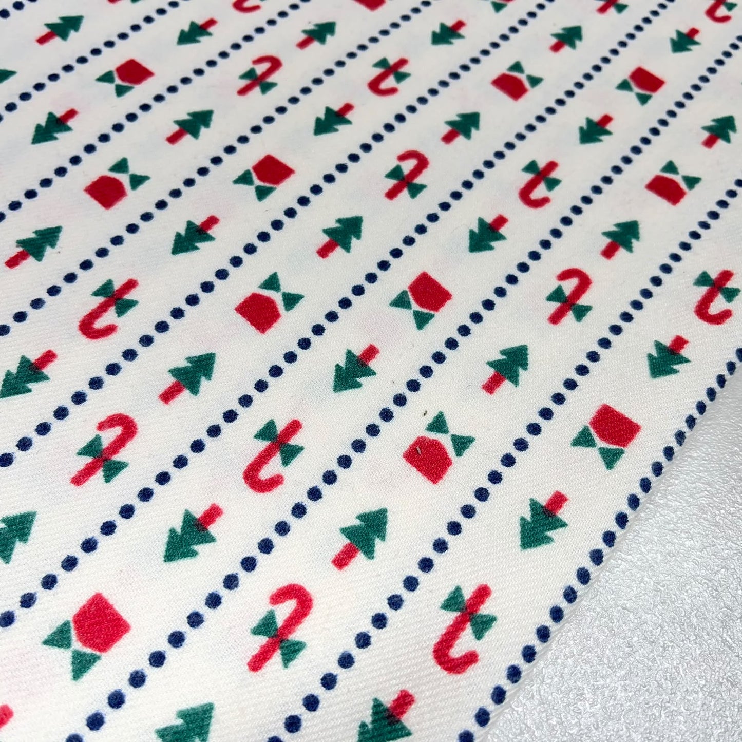 Christmas Red Green Candy Cane Tree Gift Festive Xmas Brushed Cotton Sewing Craft Fabric 58" Wide By The Meter