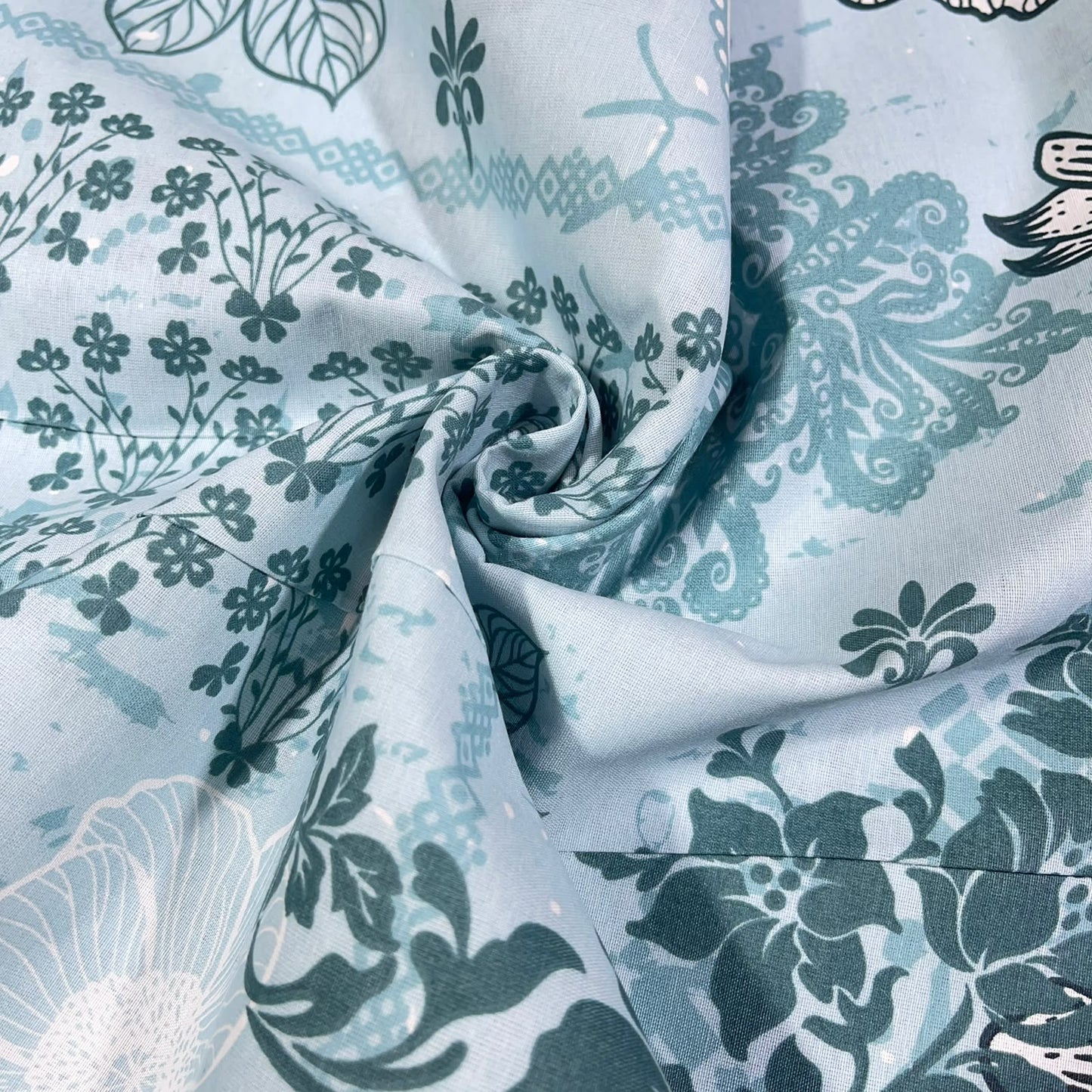 Blue Floral Paisley Polycotton Fabric 240cm Wide Sheeting Bedding Quilting Material Per Meter