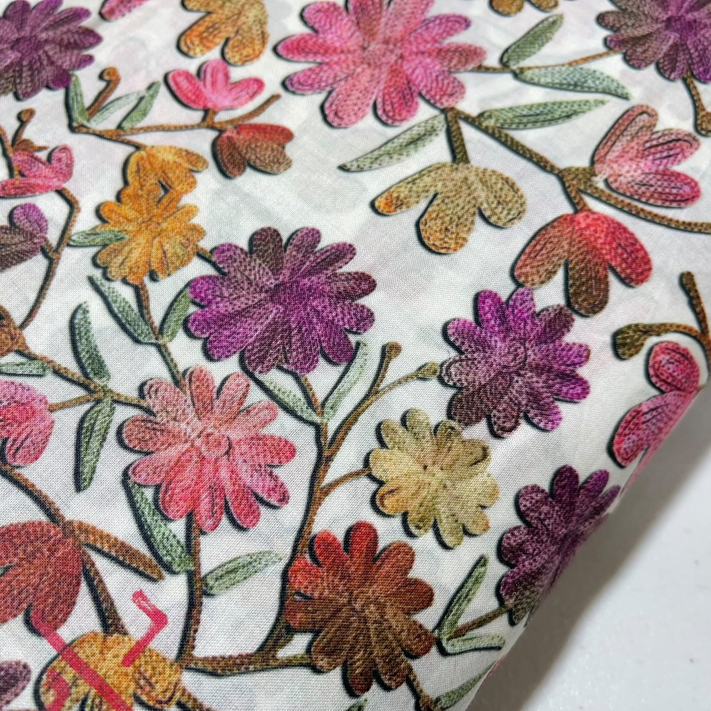 Daisy Garden Printed Digital 100% Cotton Dressmaking Costume Craft Fabric 44" Wide By The Meter
