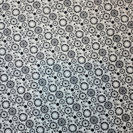 Weicher Stoff mit Blumenmuster aus 100 % Baumwolle zum Nähen und Quilten für Kinder – 44 Zoll breit, perfekt für Kleider und Bastelarbeiten (weißes Vektorblumenmuster)