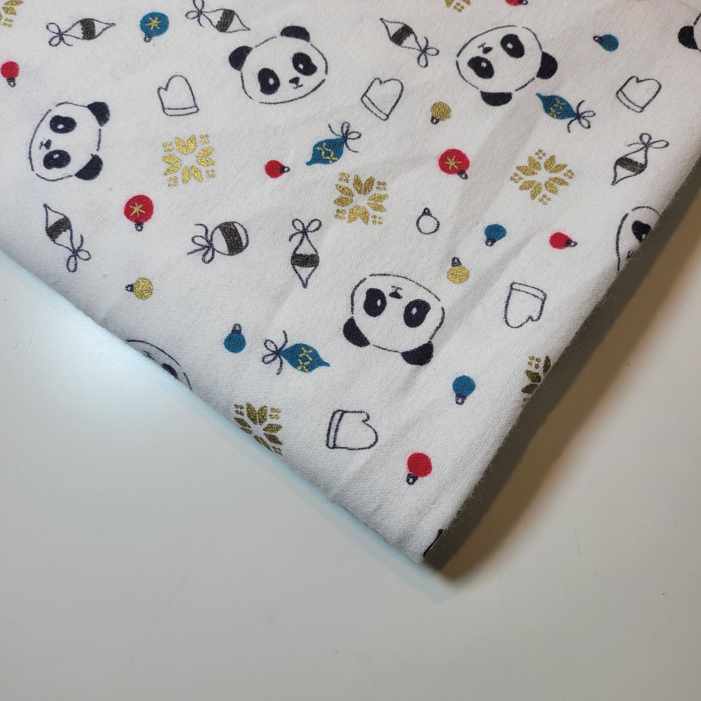 44" Bedruckter hochwertiger weicher Flanellstoff aus 100 % Baumwolle mit Ring-/Herz-/Geldbörsen-/Musik-Aufdruck