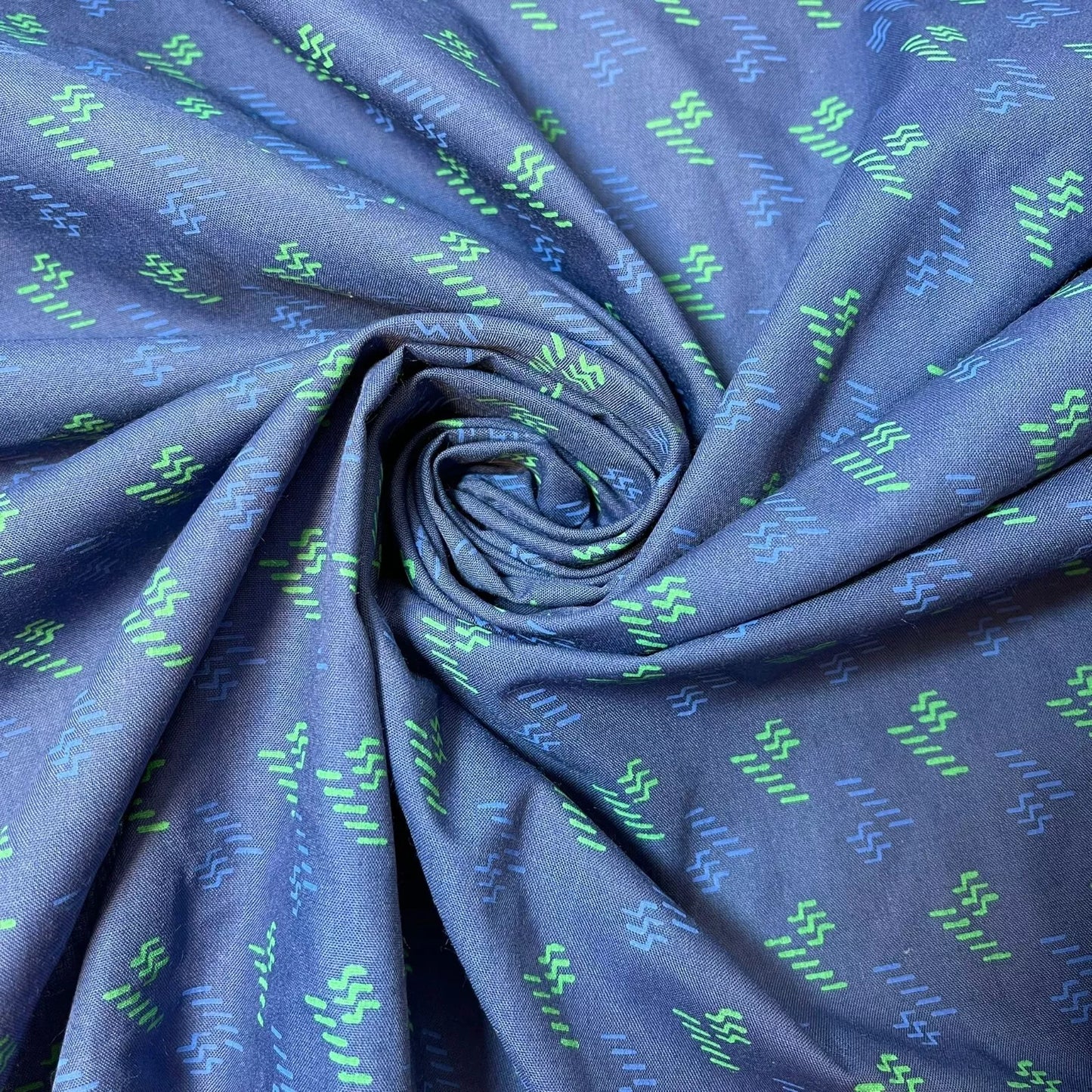 100% Cotton Vintage Material Novelty Floral Dress Craft Quilting Fabric 44" Wide By The Meter