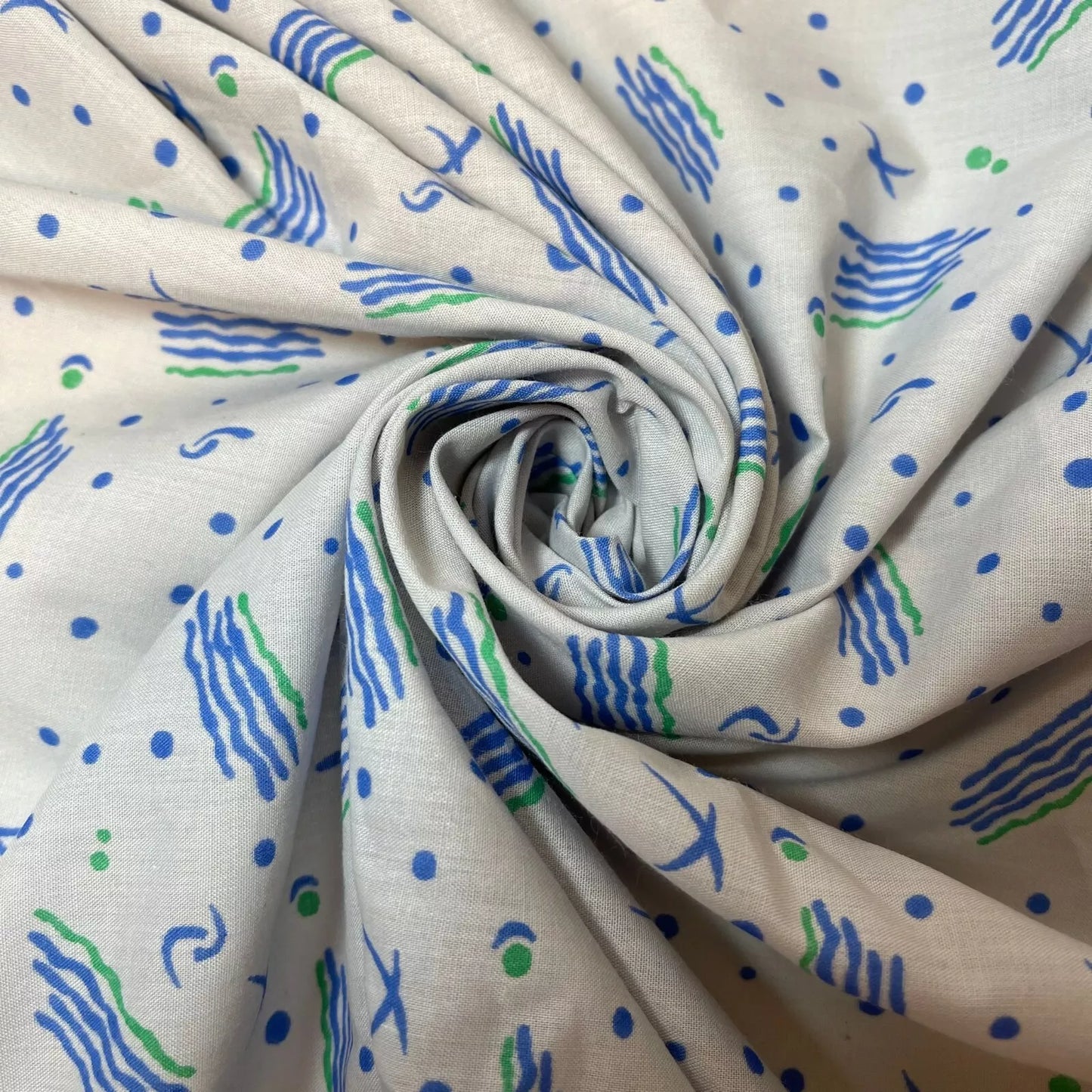 100% Cotton Vintage Material Novelty Floral Dress Craft Quilting Fabric 44" Wide By The Meter