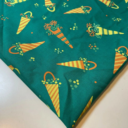 Green Ice-cream 100% Cotton Vintage Material Novelty Floral Dress Craft Quilting Fabric 44"