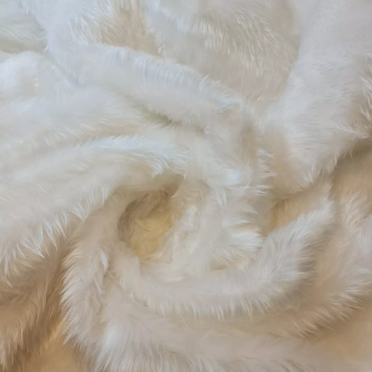 Bright White Faux Fur Fabric Luxury Handle Short Pile Furry Soft Cuddly Material 58"