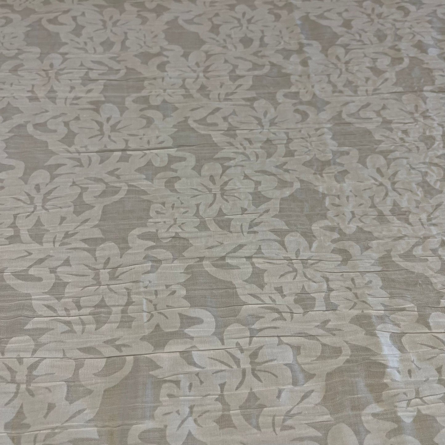 White Abstract Floral 100% Cotton Crush Fabric Crinkle Craft Dress Costume Material 50 " By The Meter