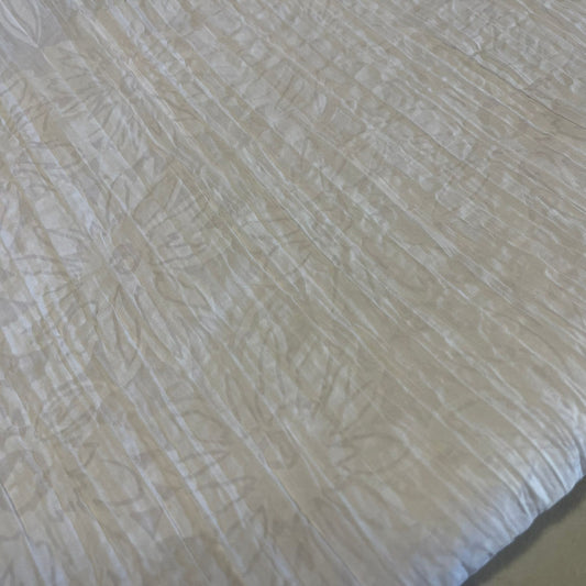 White Daisy Floral 100% Cotton Crush Fabric Crinkle Craft Dress Costume Material 50 " By The Meter