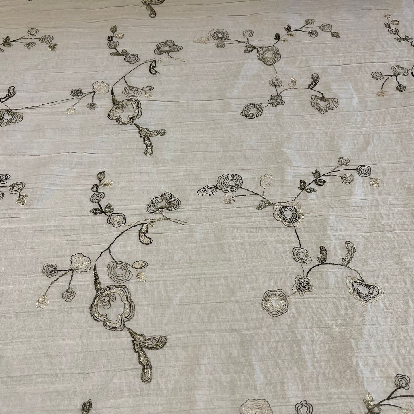 White Metallic Zari Floral Embroidery 100% Cotton Crush Fabric Crinkle Craft Dress Costume Material 50 " By The Meter