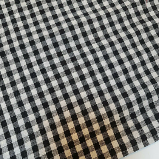 black and white cotton gingham plaid linen fabric