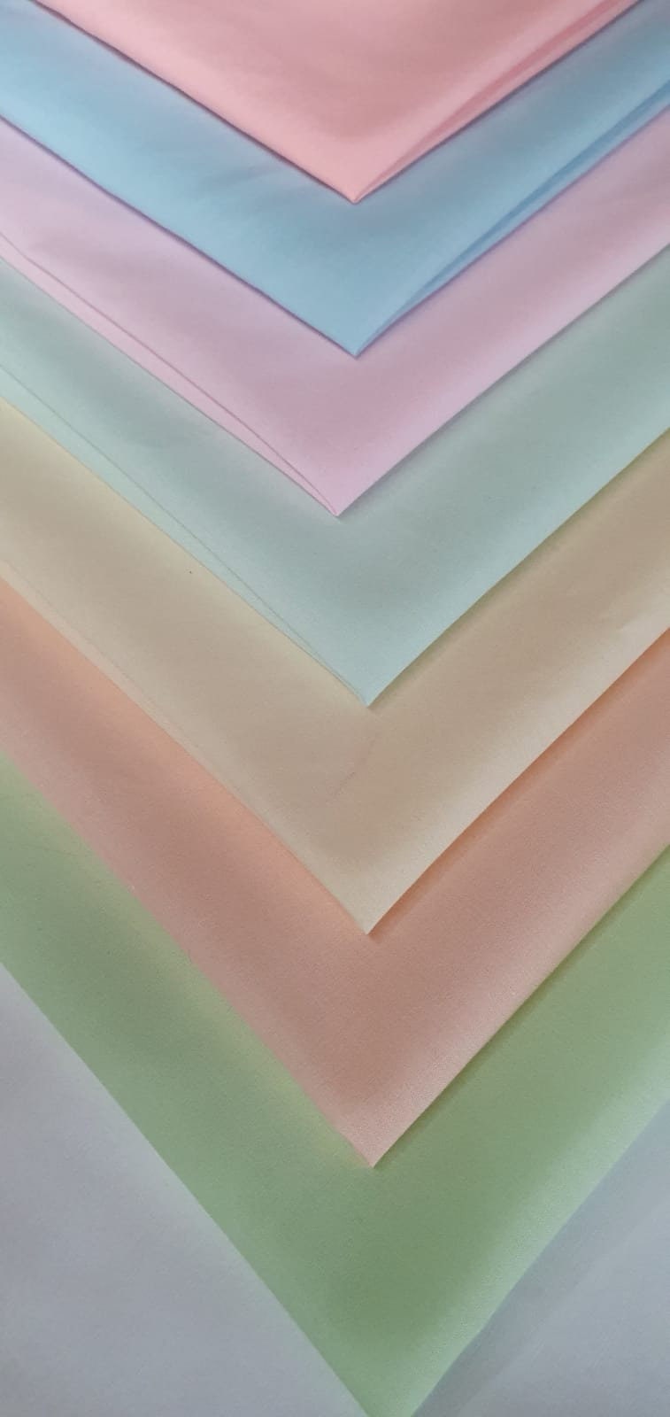 Lght Pastels Shades of Polycotton Fabric, Crafting Arts Dressing Purposes, 7 Fat Quarters Bundle, (50x50cm Aprrox)