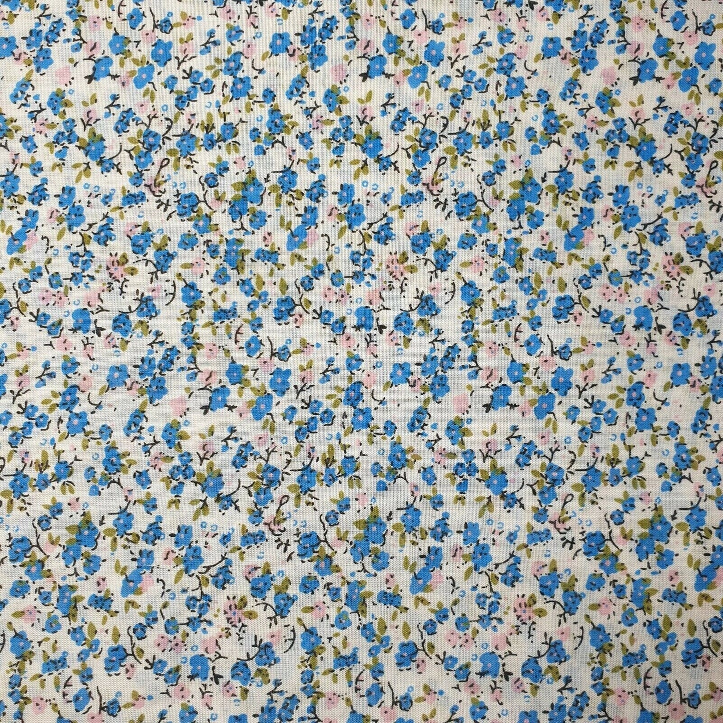 New Floral Polycotton White Base Blue Flowers Craft Dress Fabric 44" By Meter (1