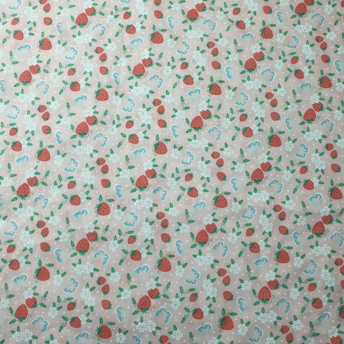 Neuer Stoff aus Polycotton mit Blumenmuster, rosa Basis, Erdbeere, zum Basteln von Kleidern, 111,8 cm, Meterware