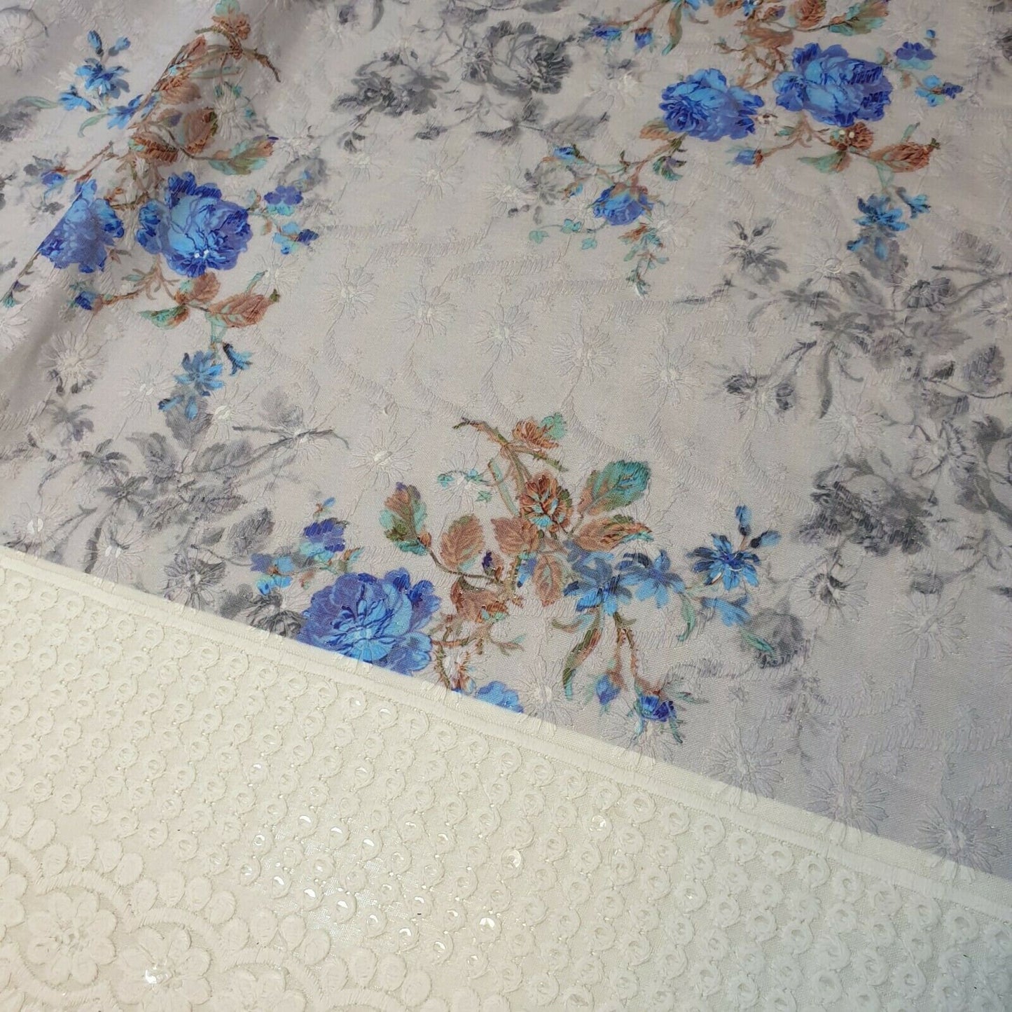 100% Cotton Broderie Anglaise Floral Embroidery Hole Border Dress Fabric 150cm (Pattern 1)