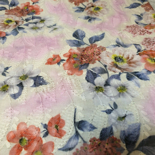 Kleiderstoff aus reiner Baumwolle mit Lochstickerei und Blumendruck, Lochbordüre (Rosa mit Korallenblumen)