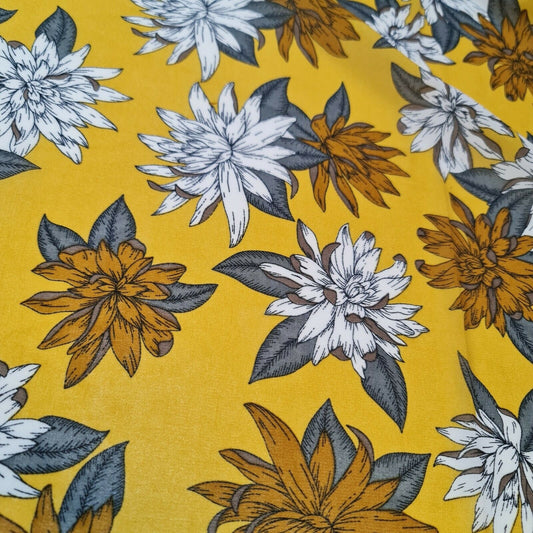 Weicher Poly-Crêpe-Kleiderstoff mit Frühlingsblumenmuster, 147,3 cm, Meterware (Druck 8)