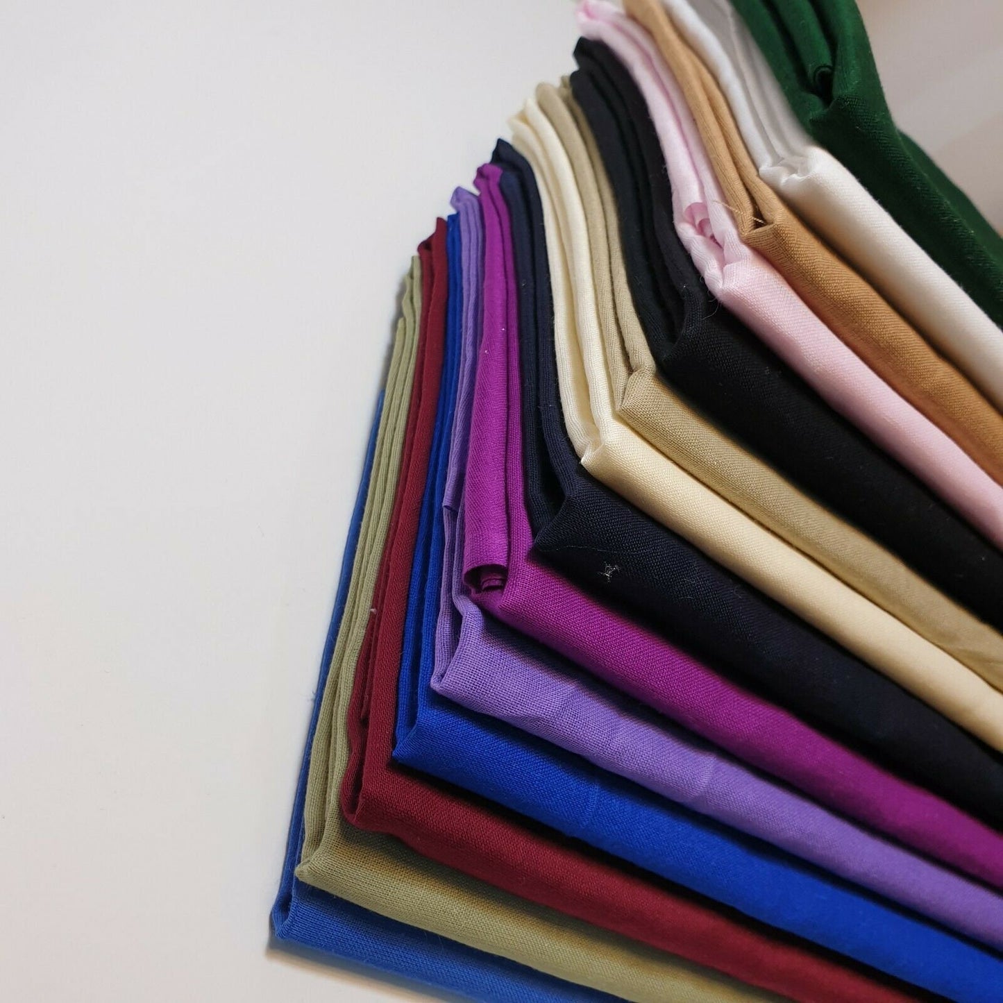 100% Cotton Voile Rubia Cambric Mercerised Plain Craft Dress Lining Fabric 44" (Maroon)