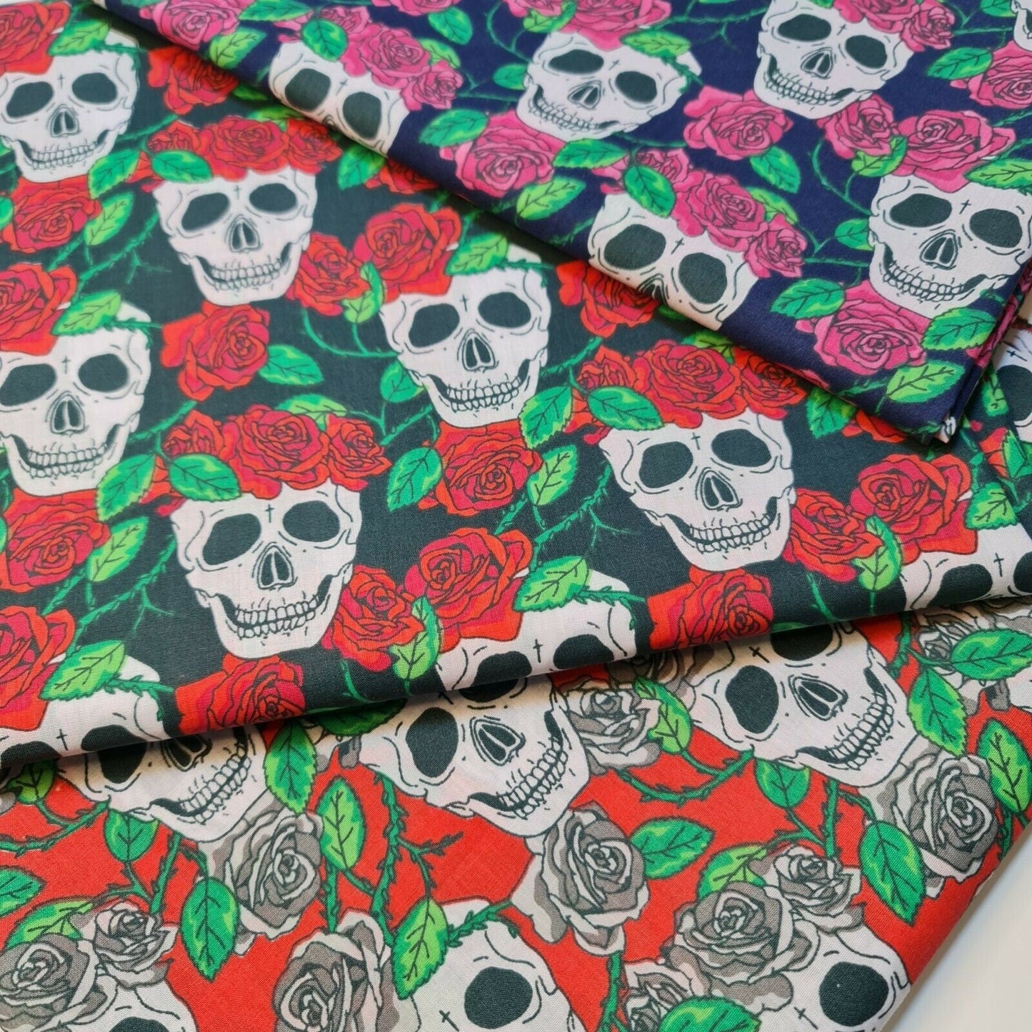 Skulls And Roses Polycotton Fabric Soft Craft Spooky Material By the Meter 44" (Red)