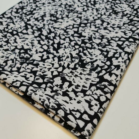 Black White Floral Printed Poly Crepe Dress Drape Craft Fabric 58" By The Meter (Design 4)