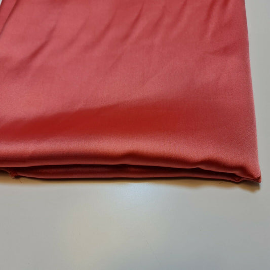 Neuer seidiger Charmeuse-Satin, leichter Dekostoff für Brautkleider, 147,3 cm (dunkles Pfirsich).