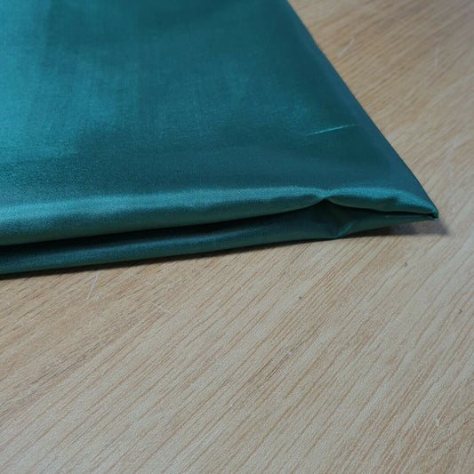 Emerald Green Habotai Polyester Silk Lining Fabric 150cm Wide Soft Lightweight Dress Lining Material by the Metre