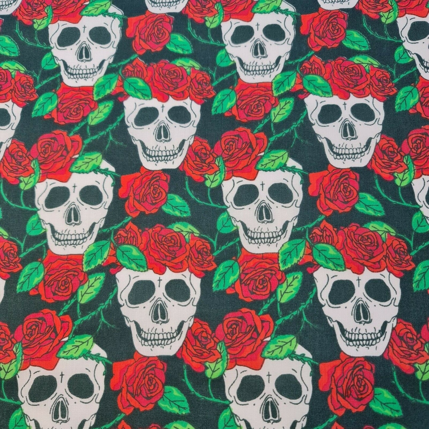 Skulls And Roses Polycotton Fabric Soft Craft Spooky Material By the Meter 44" (Black)