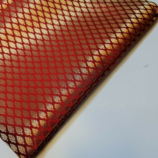 Brokatstoff mit Blattgold-Print, floraler Jacquard-Print, indischer Banarasi-Stoff, 111,8 cm (rot).