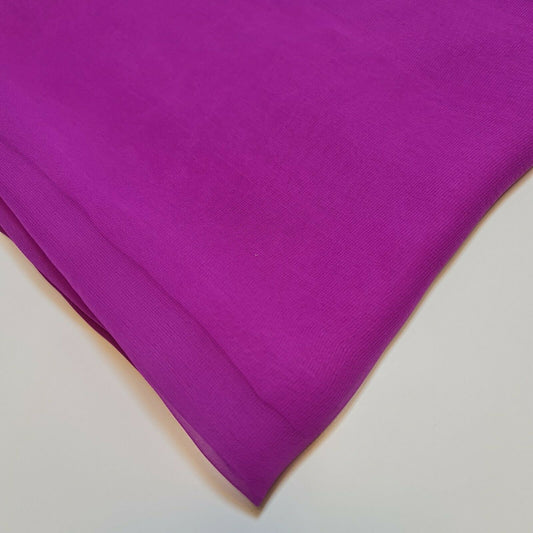100 % Polyester, Mooskrepp-Chiffon, durchsichtig, mit Dekor, für drapierte Kleider, 111,8 cm (Magenta)