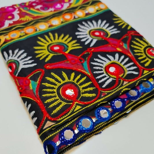 Baumwollstoff, indische ethnische Spiegelstickerei, Suzani, Rangoli, Boho, Banjara, 111,8 cm (Design 6)