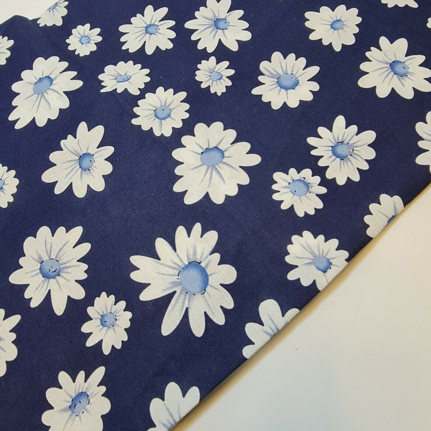 100% Cotton Poplin Daisy Flower Print Fabric Dress Craft Soft Fabric 58" Meter (Navy Base)