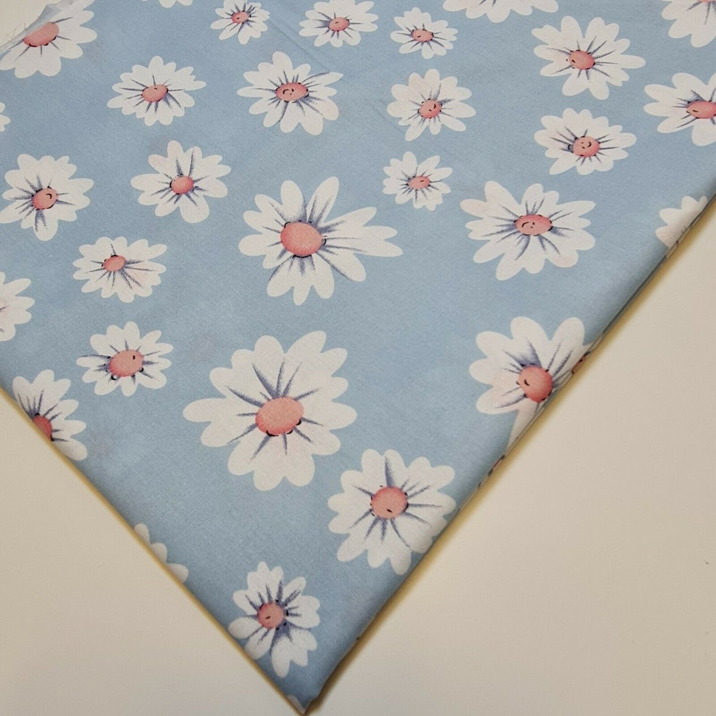 100% Cotton Poplin Daisy Flower Print Fabric Dress Craft Soft Fabric 58" Meter (Sky Base)