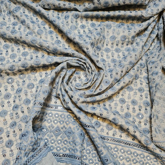 Neuer weicher Baumwollbatist mit Lochstickerei-Bordüre, Kleider- und Bastelstoff, 50"J (Grau)