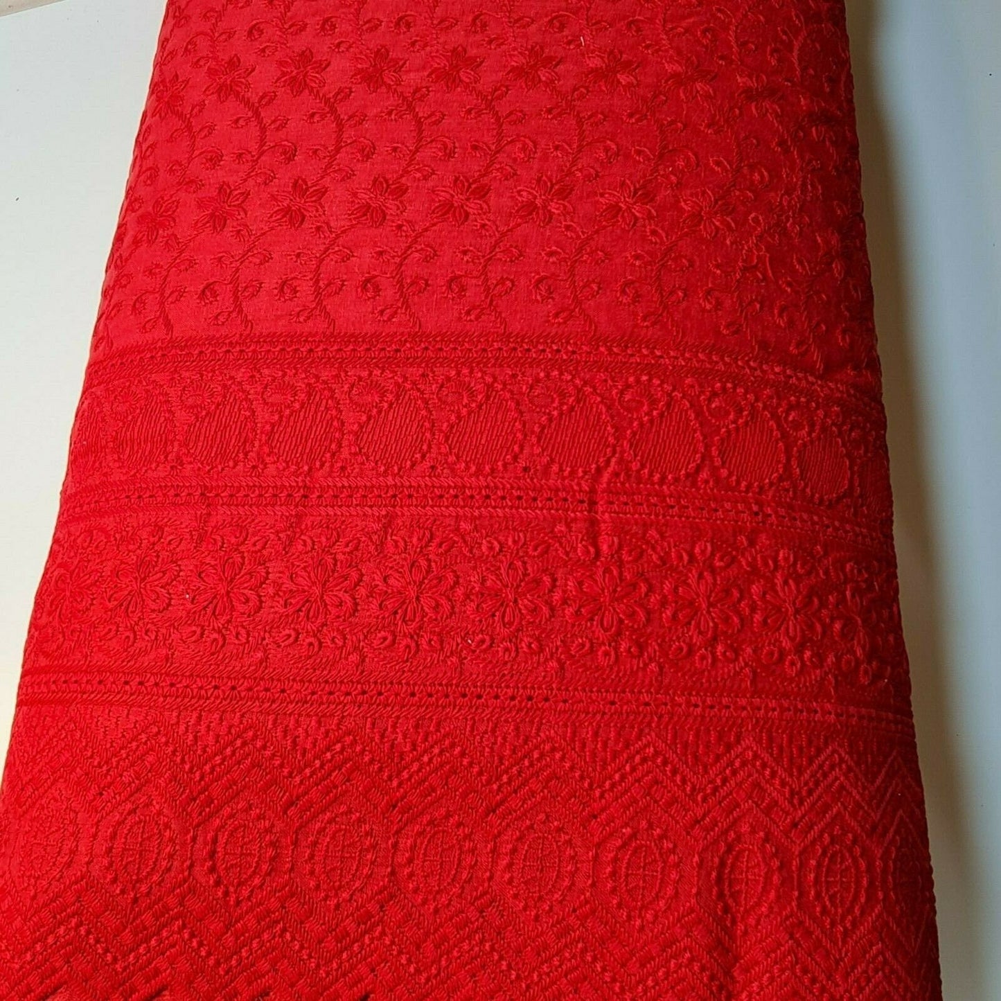 NEW SPRING 100% Cotton Lawn Broderie Anglaise Embroidery Dress Craft Fabric 44" (Red)