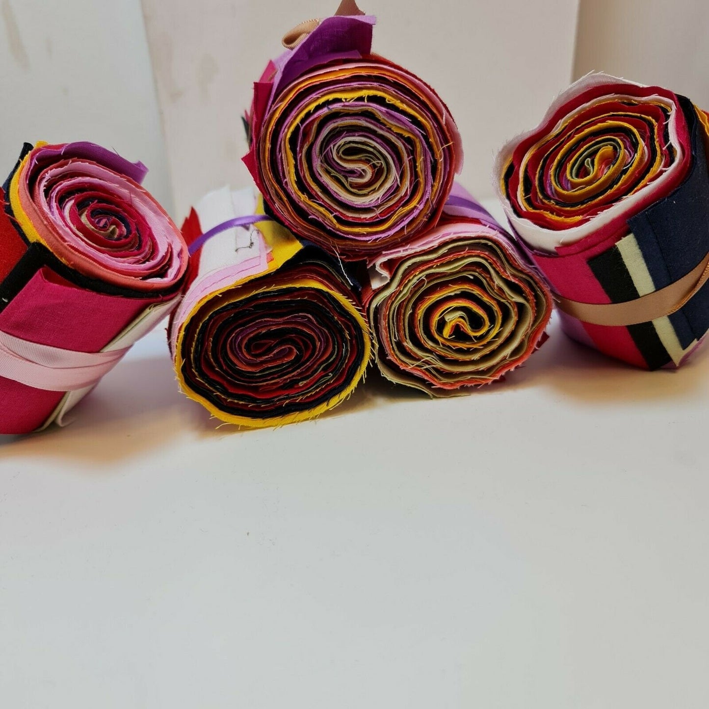 10 Plain Solid Colours Jelly Roll Honey Bun Strips 100% COTTON PATCHWORK FABRIC