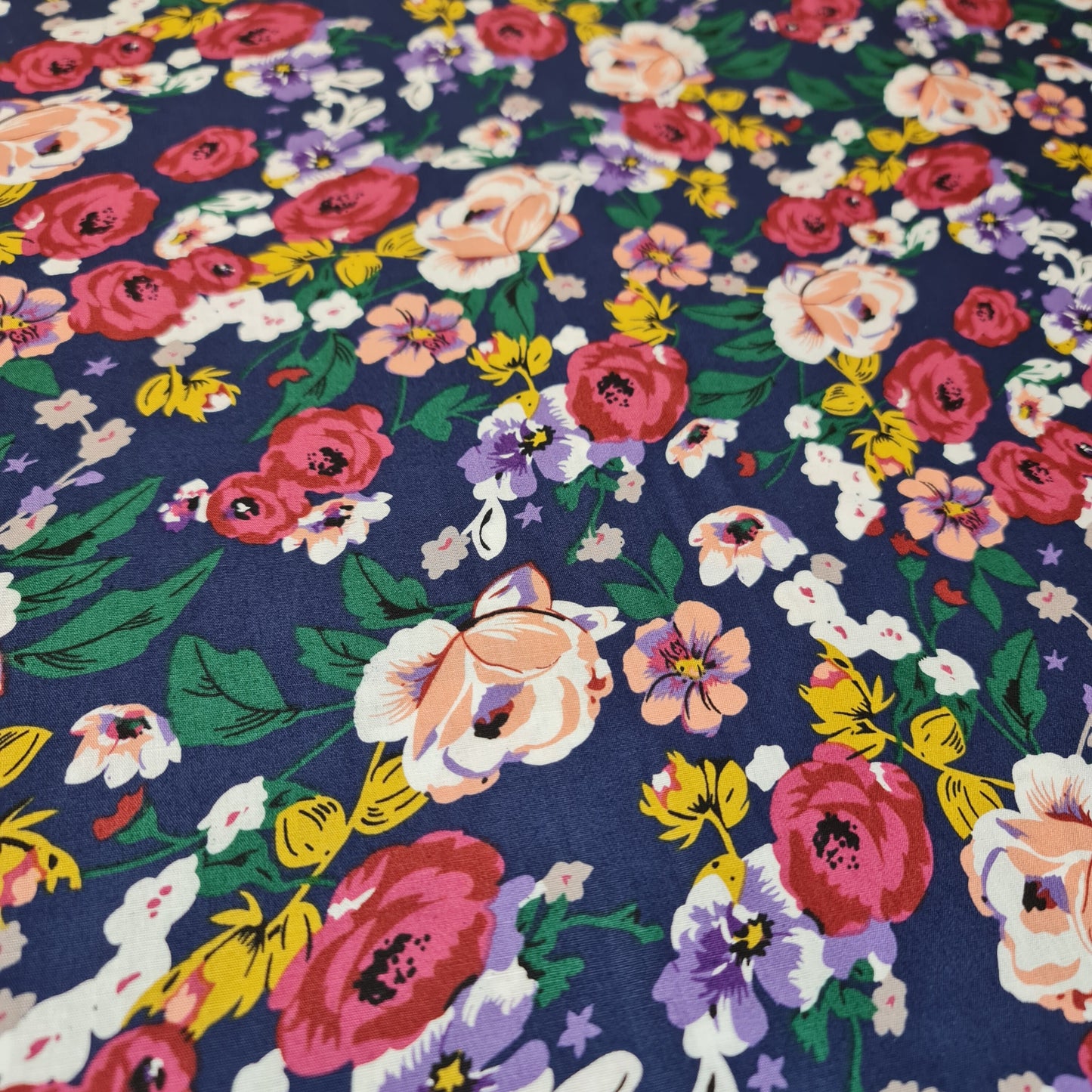 100% Cotton Poplin Daisy Flower Print Fabric Dress Craft Soft Fabric 58" (Print -1)