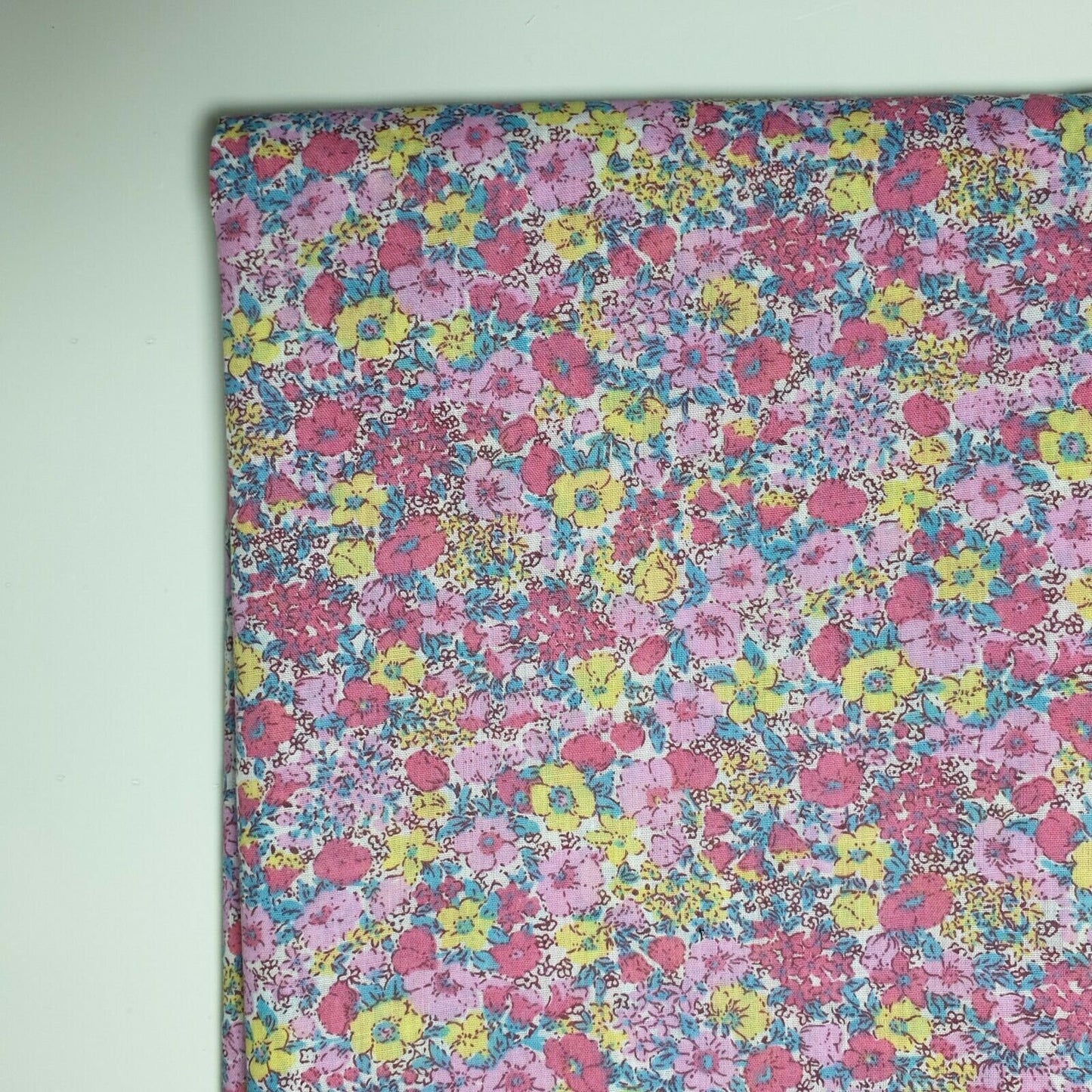 NEW Floral Ditsy Print Polycotton Pink Craft Dress Fabric by The Metre 44"