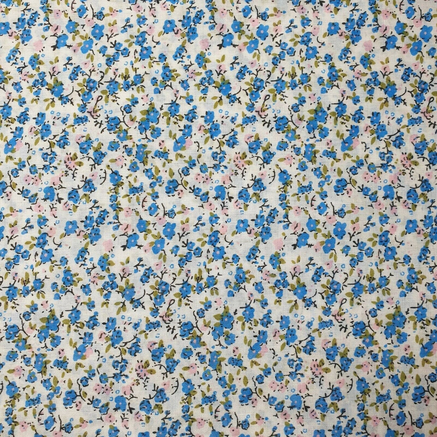 NEW Floral Ditsy Print Polycotton White Craft Dress Fabric by The Metre 44"