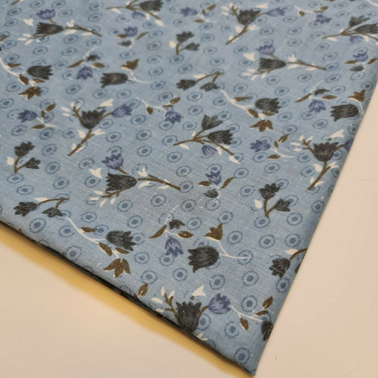 Weicher Polycotton-Kleiderstoff mit Blumenmuster im Vintage-Stil, 147,3 cm, Meterware (Himmelblau)