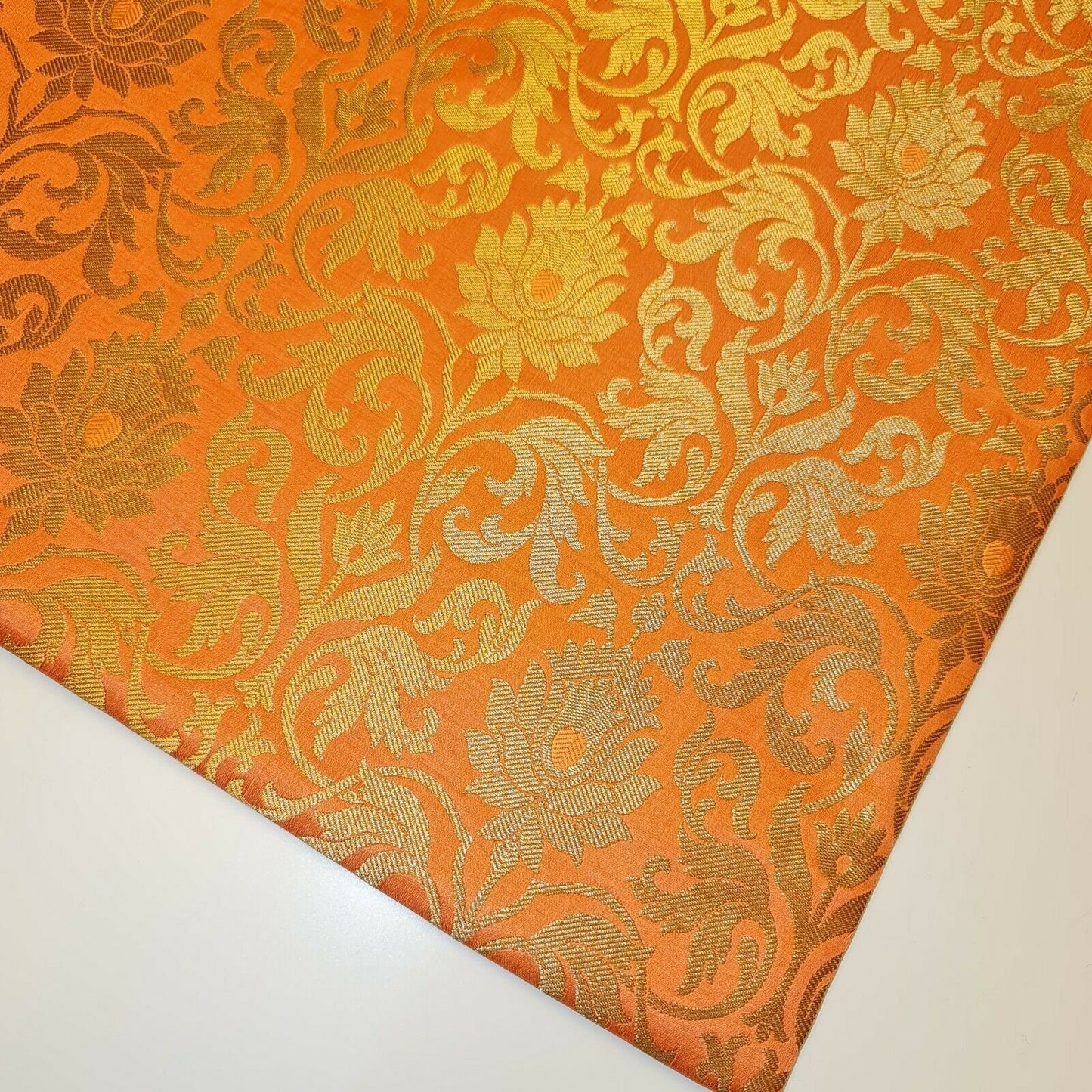 Luxurious Floral Gold Metallic Indian Banarasi Brocade Fabric 44" By The Meter (Peach)