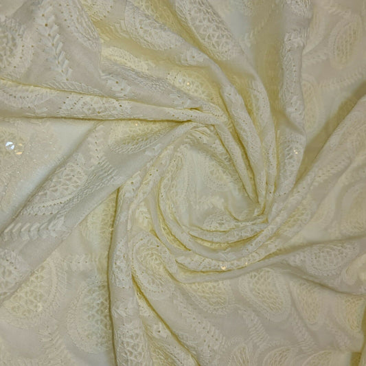 Broderie Anglaise Soft Flower Embroidery 100% Cotton Dress Craft Fabric 44" (Cream- 5)