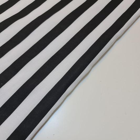 Candy Stripe Polycotton Fabric Striped Lines Material Craft Bunting NHS SCRUBS (White)