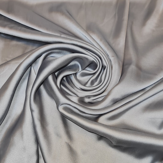 Luxuriöser, glänzender Charmeuse-Seidensatin-Polyesterstoff für Brautkleider, 147,3 cm (Silbergrau -8)