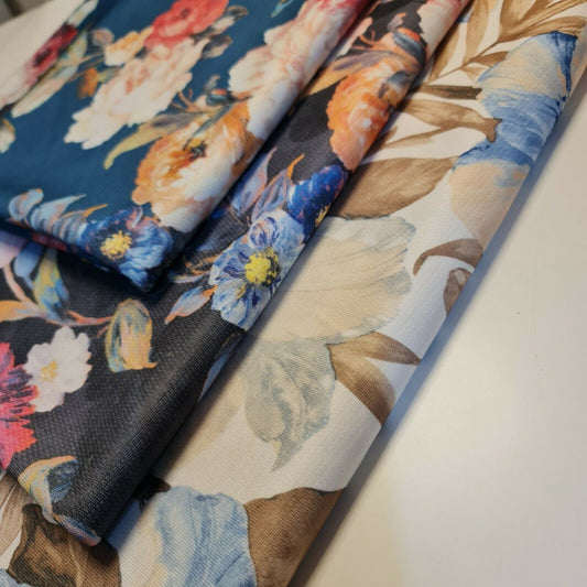 Jerseystoff mit Blumendruck, Polyviskose, Stretch-Druck, 58" LR, Meterware