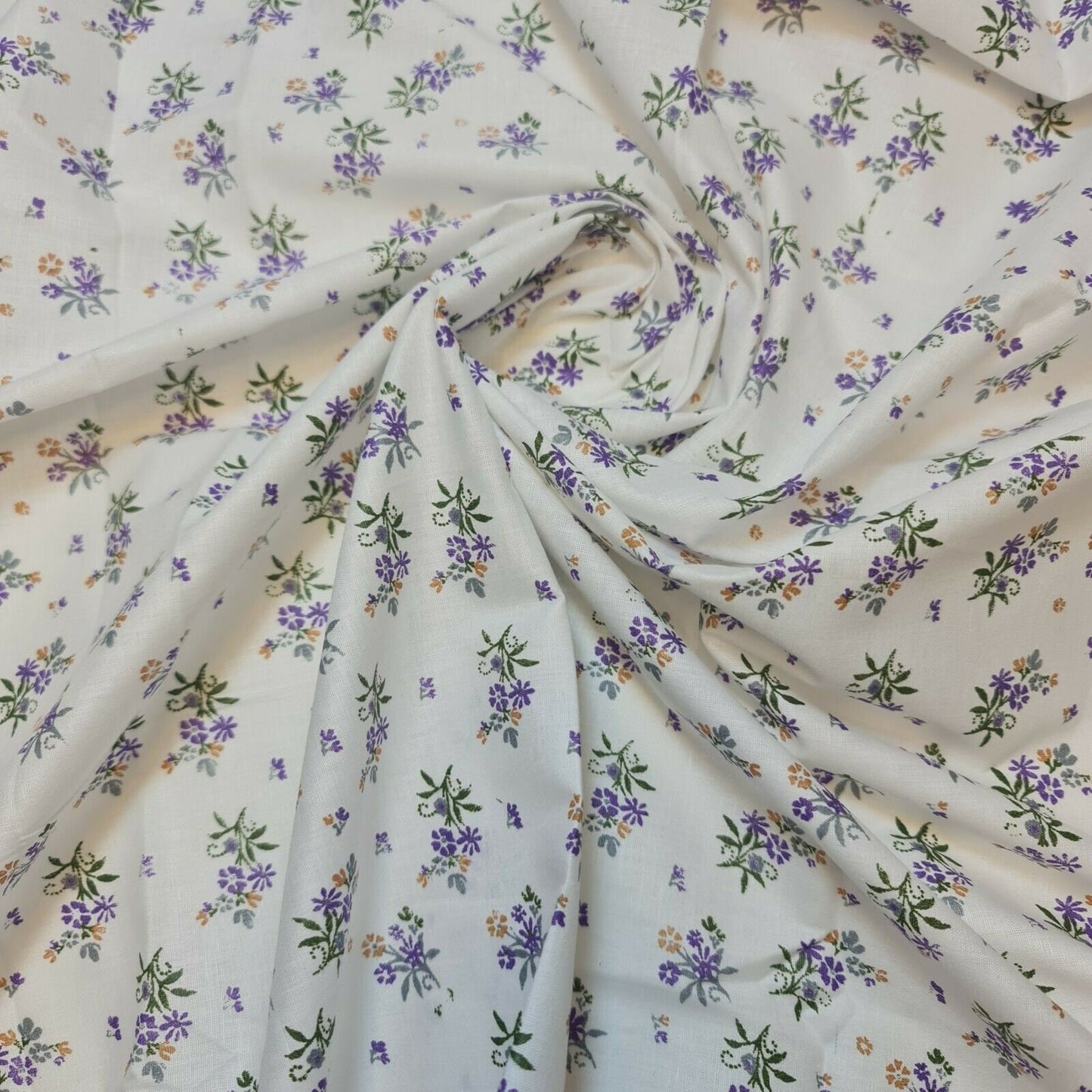 100% Cotton Baby Fabric Ivory Floral Vintage Ditsy Dress Craft Material Meter 44"