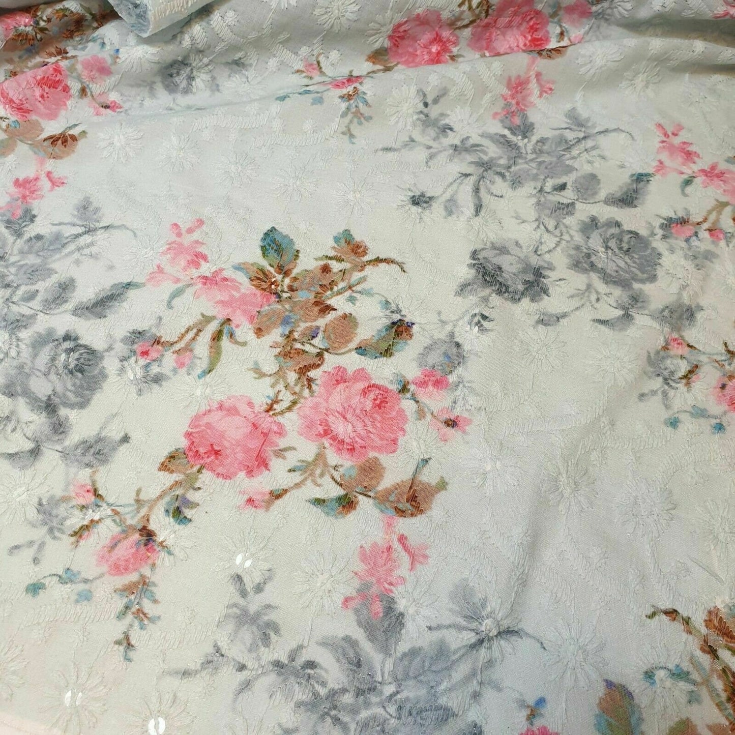 100% Cotton Broderie Anglaise Floral Embroidery Border Dress Fabric 44"