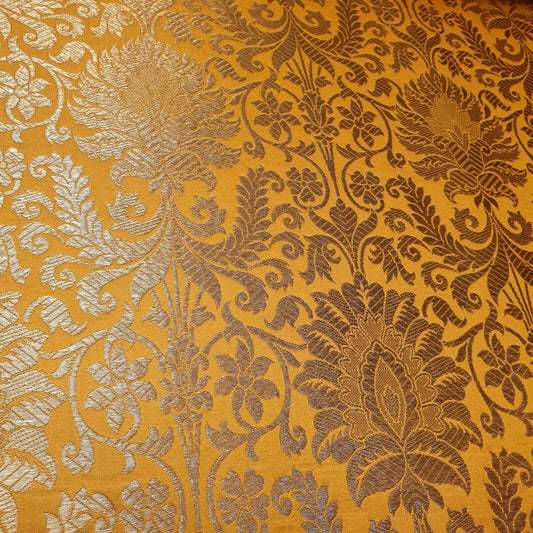 Ornamentaler floraler Goldmetallic-Druck, indischer Banarasi-Brokatstoff, Design-E TS