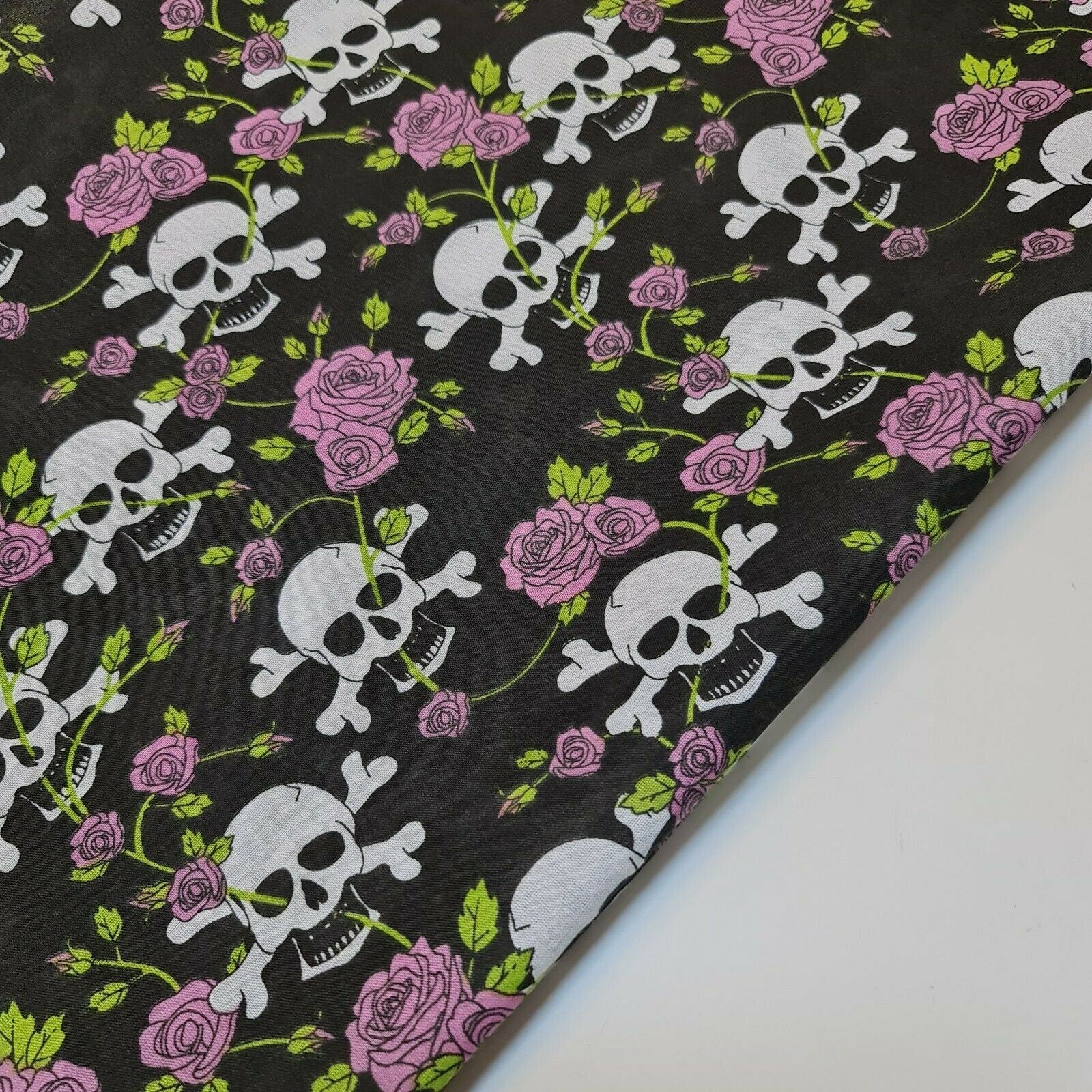 pink rose and skull polycotton halloween fabric uk